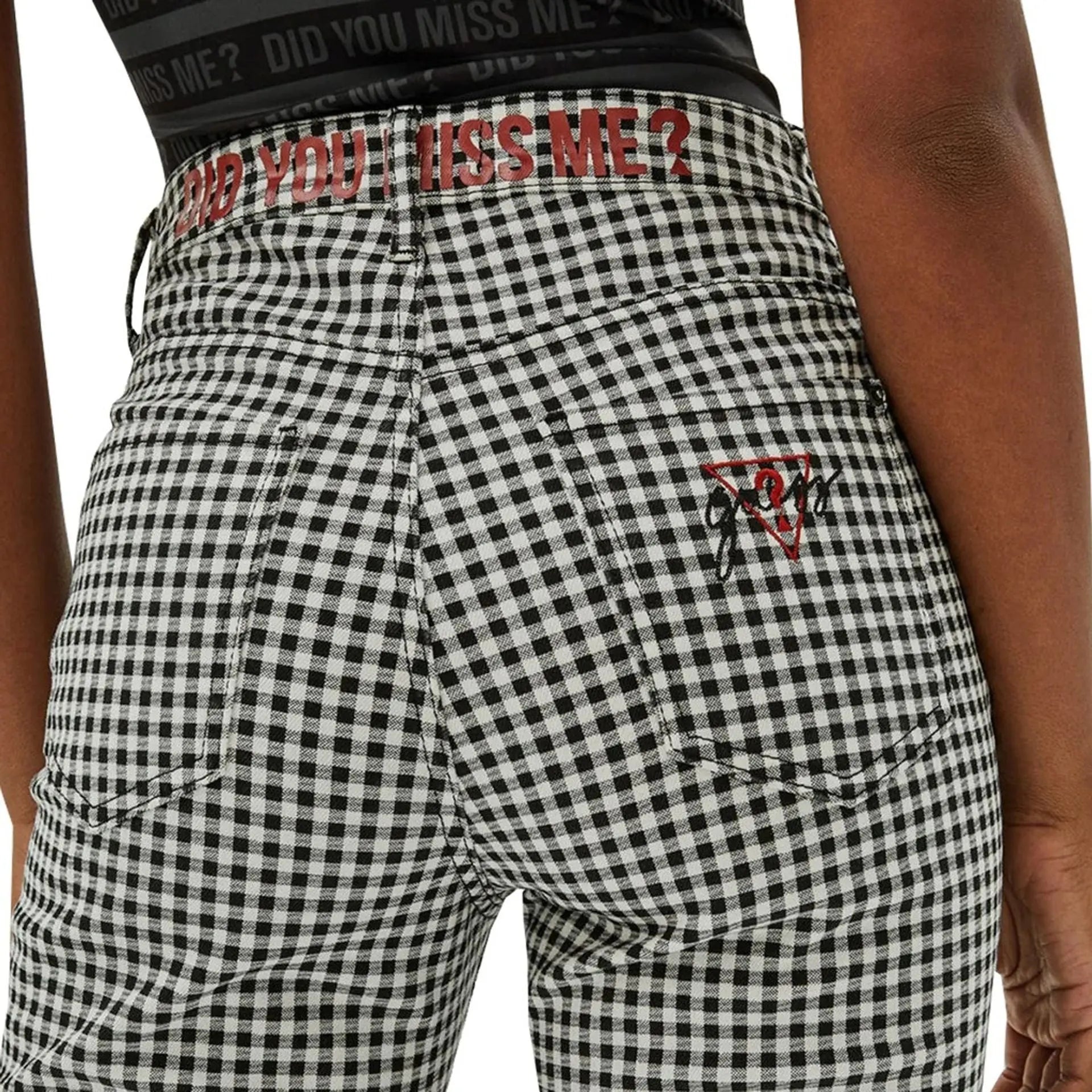 Guess X073_W1BG07-FRIEN_JTMU Jag Couture London - New York