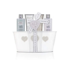 Baylis And Harding La Maison Tin Of Treats Set 4 Pieces 2018 Jag Couture London - New York